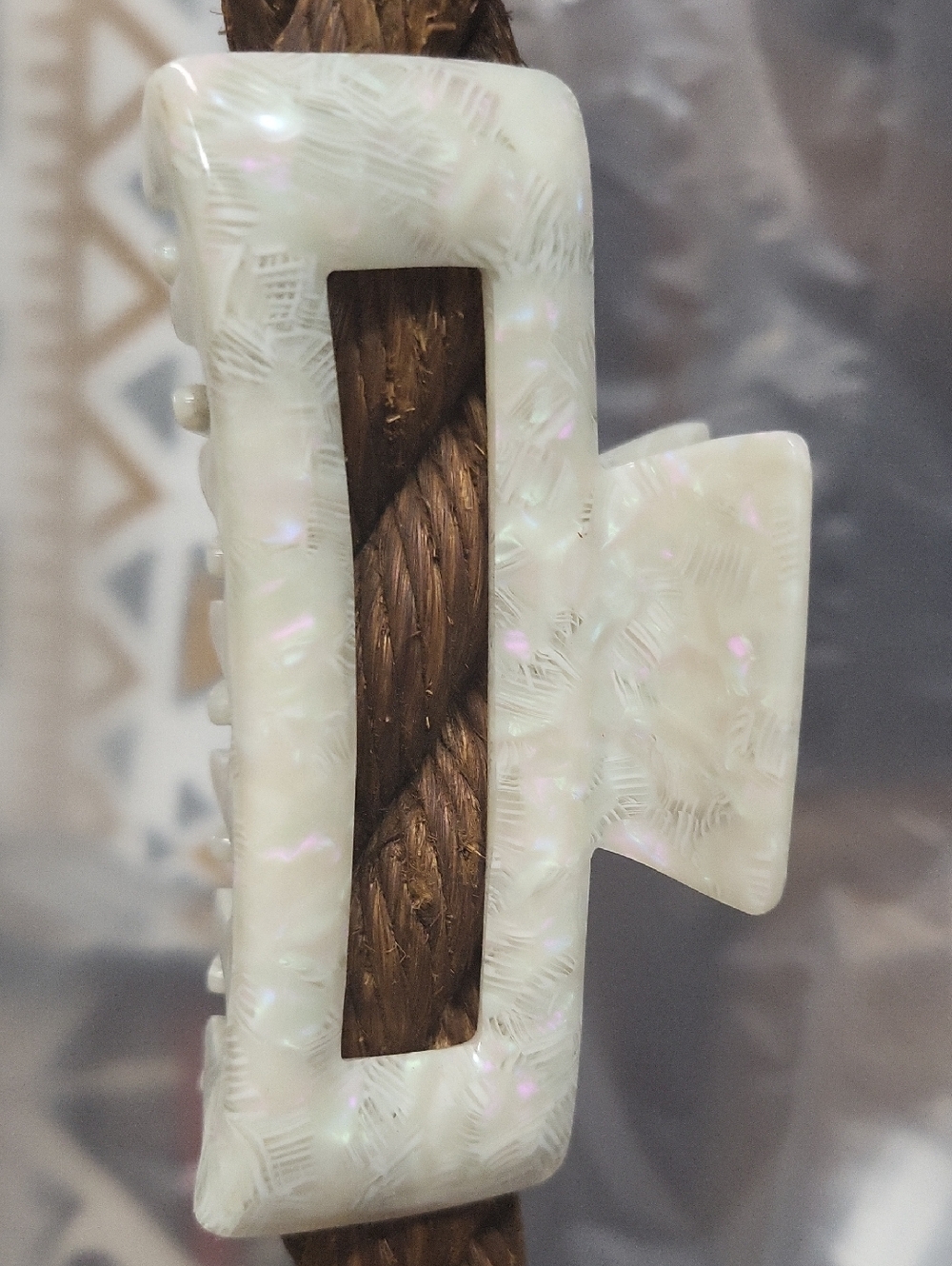 Iridescent Cream Resin Hair Clip - Unbranded